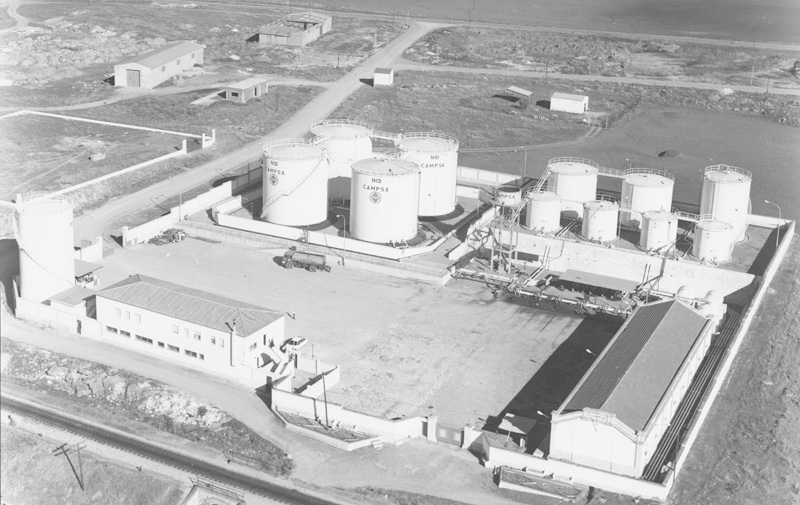 Instalación de almacenamiento de Zafra (Badajoz). 1980. (Propiedad: CLH, Archivo Histórico de CAMPSA)

