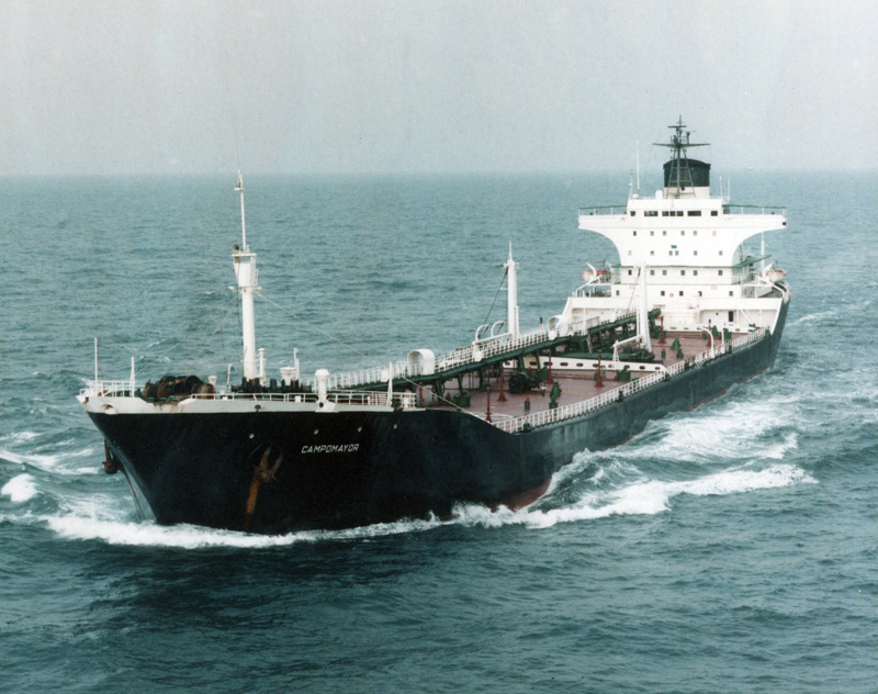 El buque-tanque Campomayor, adquirido en 1969. (Propiedad: CLH, Archivo Histórico de CAMPSA)
